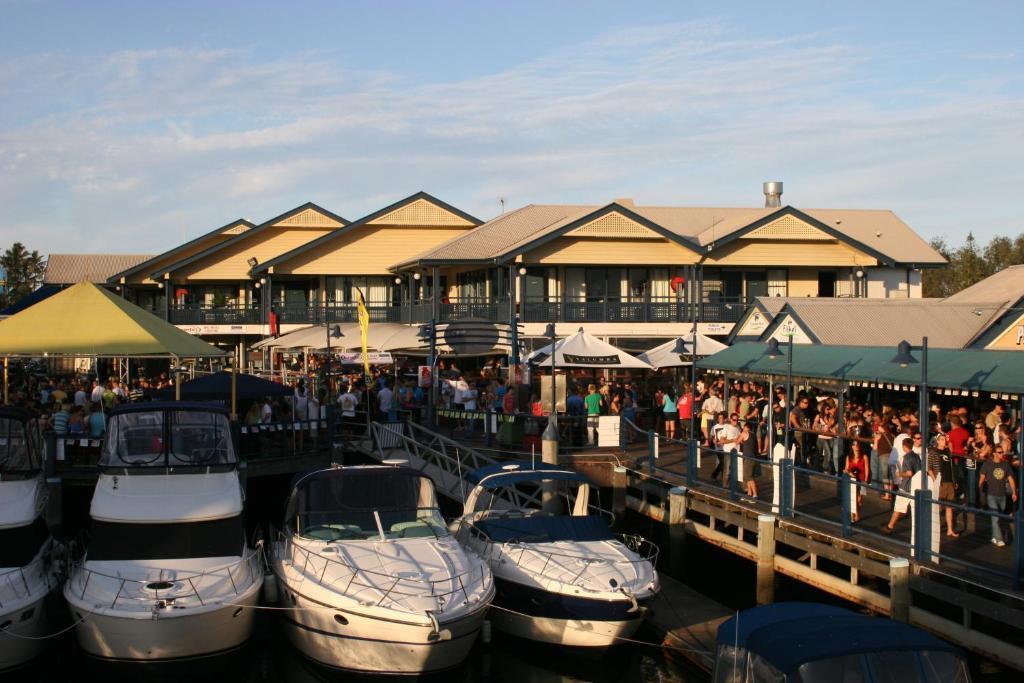 Surfers Paradise Yha Southport Екстер'єр фото