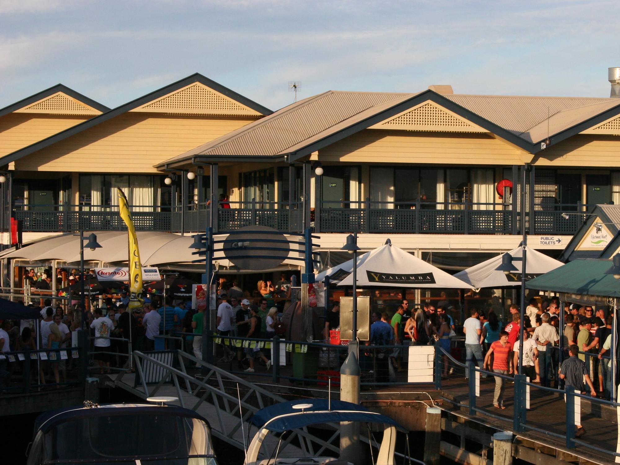 Surfers Paradise Yha Southport Екстер'єр фото